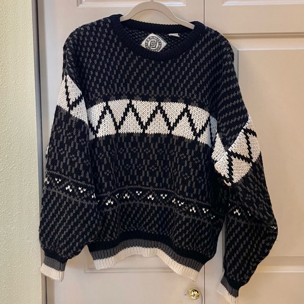 Vintage Permit Platinum sweater